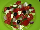 saroglou-rezept-traditioneller-griechischer-bauernsalat-large.jpg